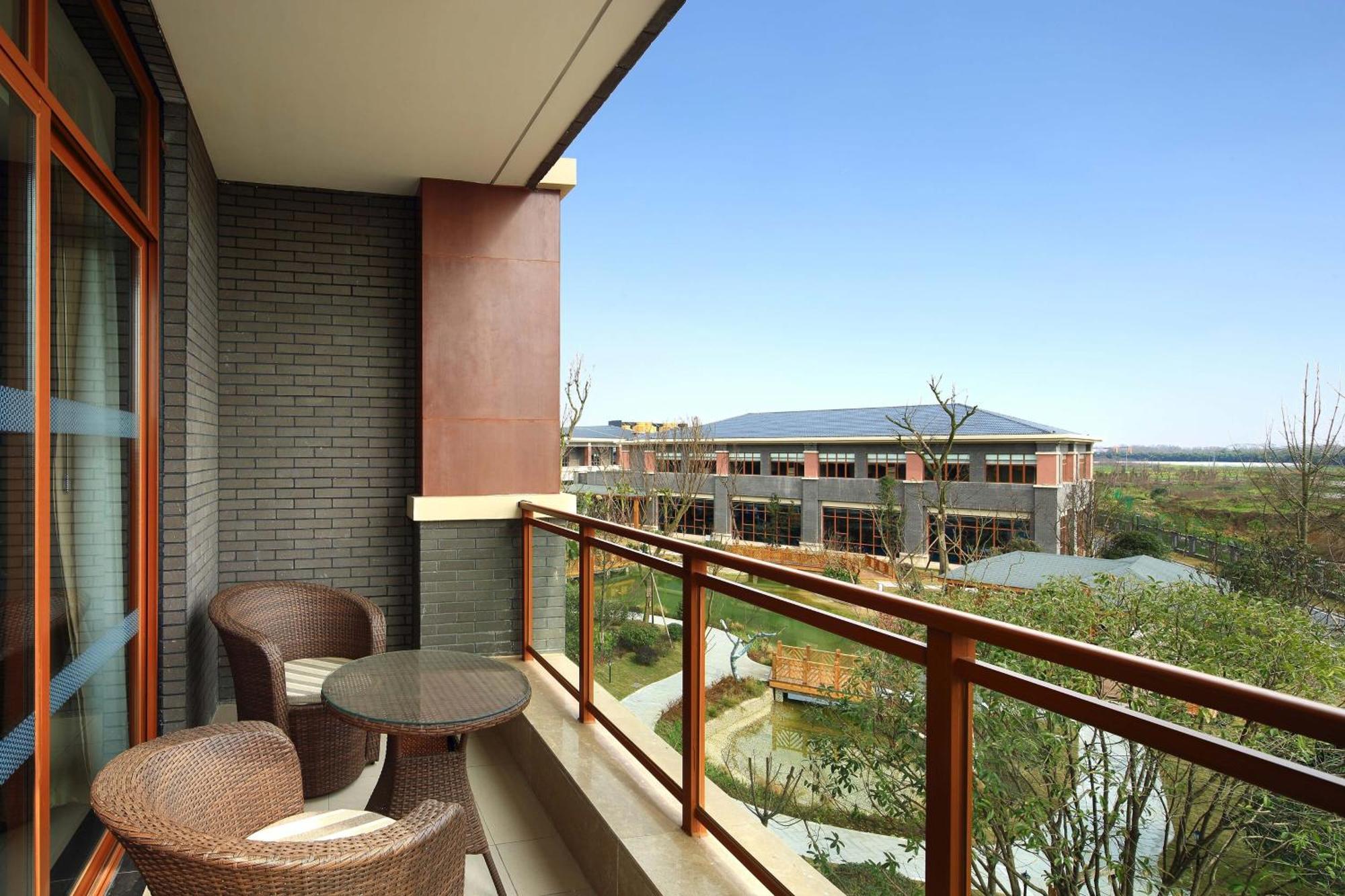 Four Points By Sheraton Chengdu, Anren Exterior photo